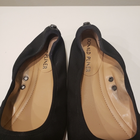 Donald J. Pliner Black Stretch Mesh Flats - Sz 7.5 US / 37.5 EU - Picture 4 of 9